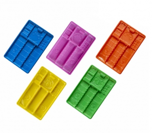 سینی یکبار مصرف ساخته شده از مواد درجه یک هر بسته حاوی حدود 26 الی 28 عدد سینی می باشد.  وزن هر بسته: 10±350 گرم  ابعاد: 19x27 سانتی متر